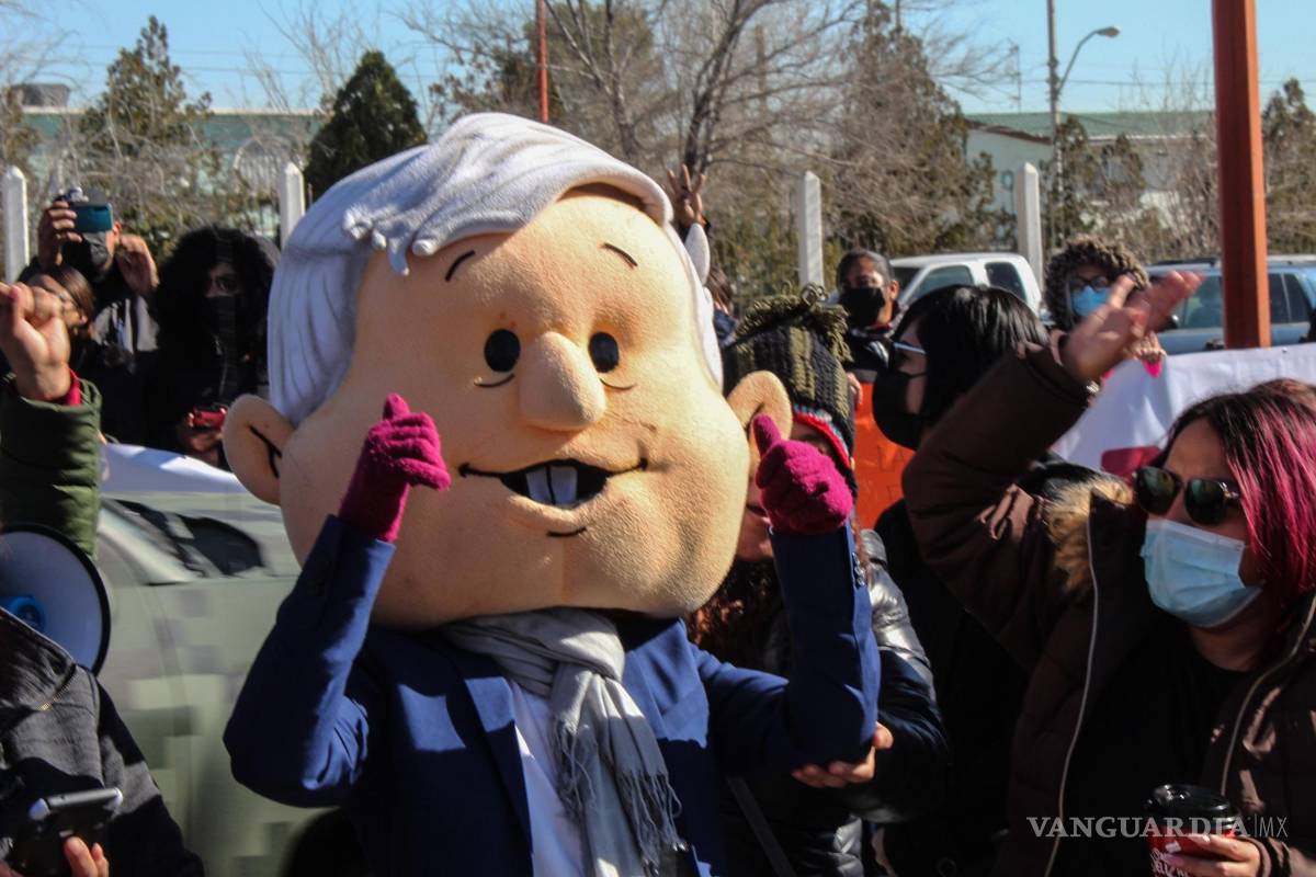 PRD señala ante el INE a organización por apoyo a AMLO