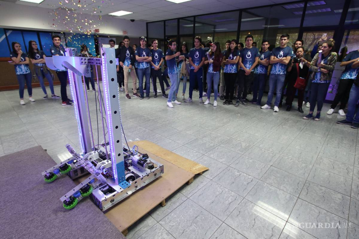 Avanza ITESM en regional de robótica