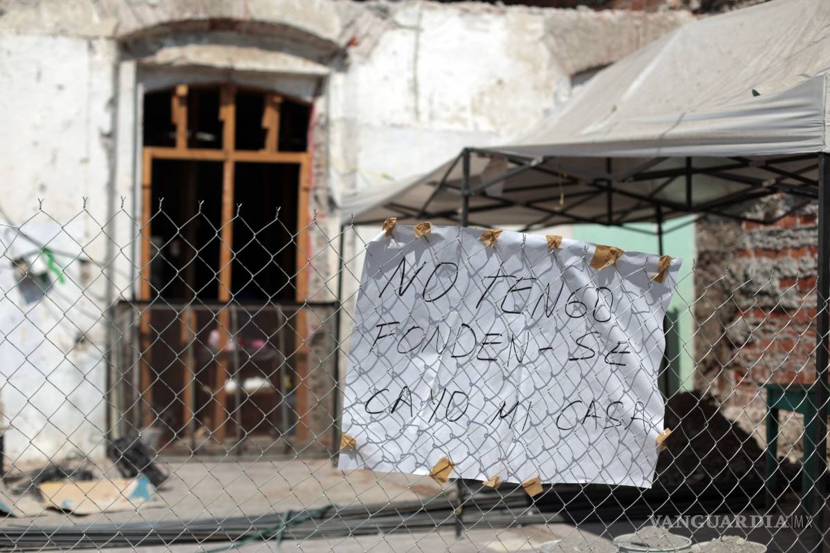 $!A 6 meses del sismo, damnificados siguen atrapados en la burocracia y viviendo en la calle