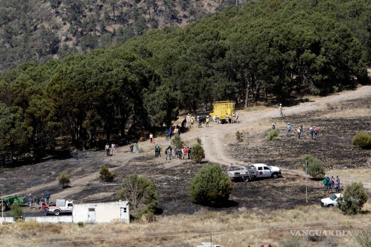 $!Sofocan incendio en Piedra Blanca