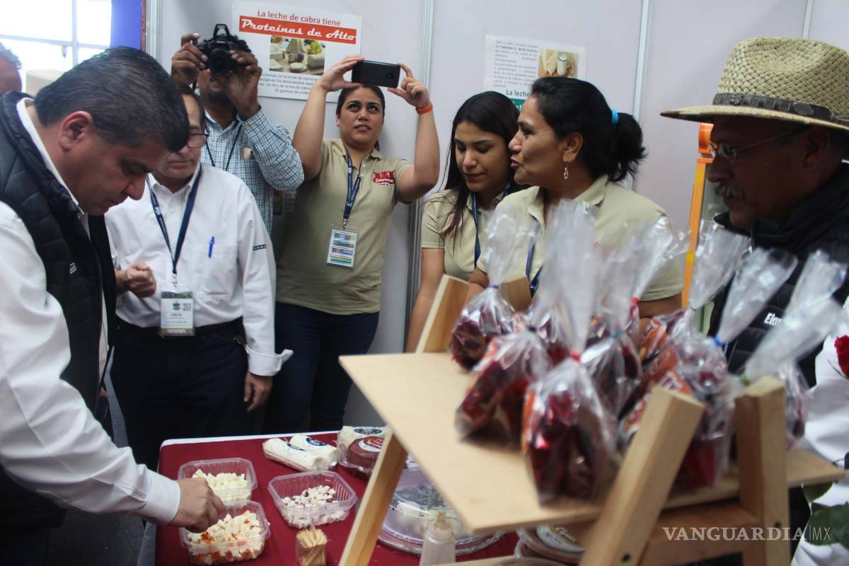 $!Inauguran Encuentro nacional de ganaderos lecheros en Torreón