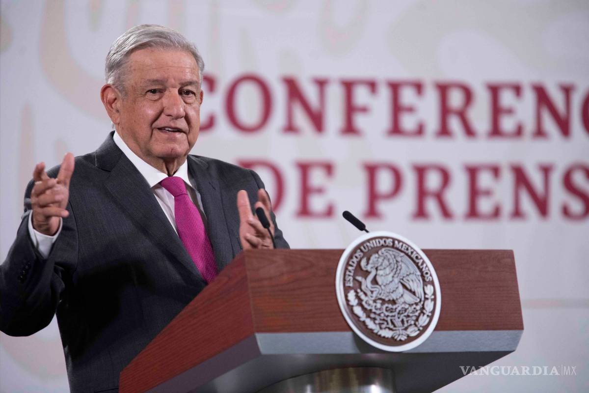 'Pasquín inmundo: AMLO se lanza contra el Reforma y El Universal por críticas a la 4T