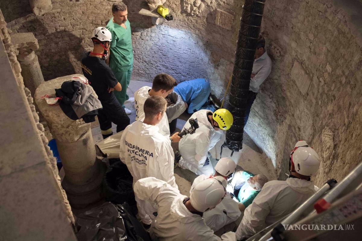 $!Abren osarios en El Vaticano buscando a menor desaparecida hace 36 años
