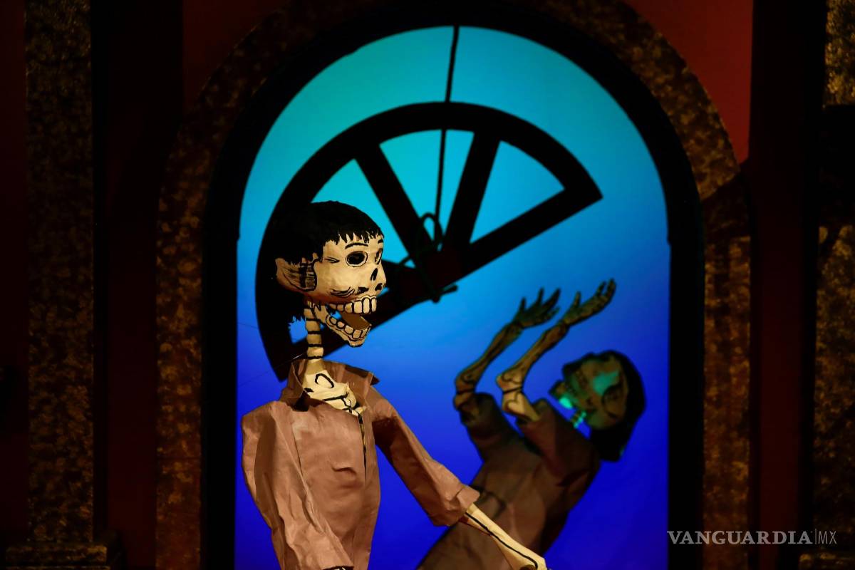 Feria de Chapultepec luce una gran ofrenda por el Día de Muertos en CDMX