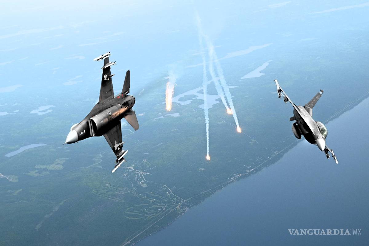 Sheinbaum cree que Trump blofea, pero EU sí se prepara para una intervención militar: Riva Palacio