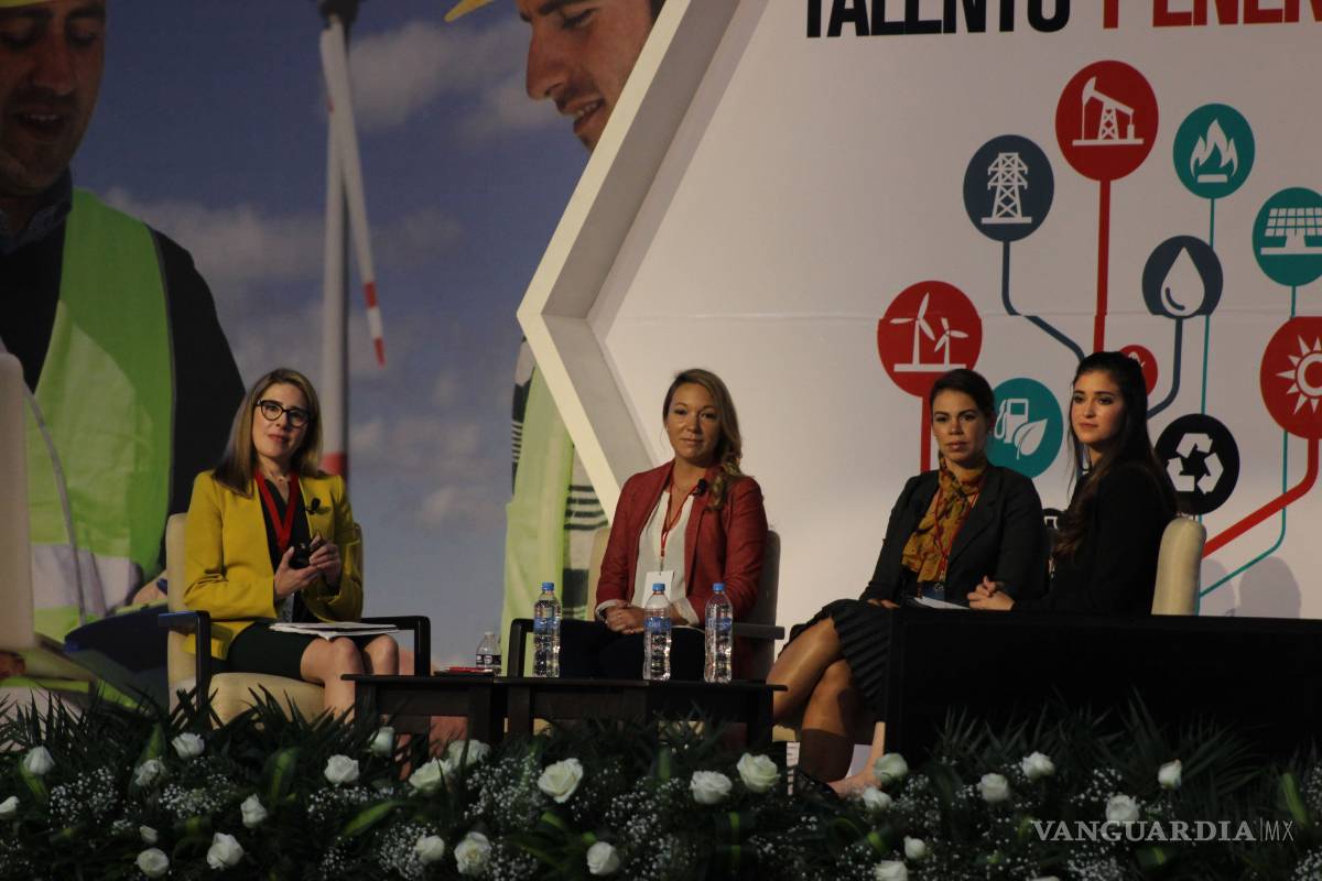 Ganan mujeres 30% menos en el sector energético