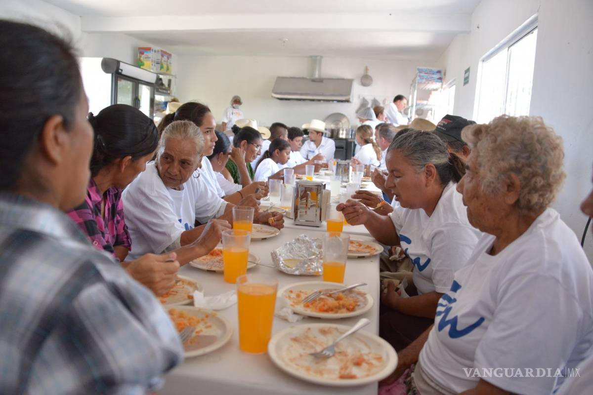 Quita AMLO dinero a comedores de Peña Nieto; formaban parte de la Cruzada Nacional contra el Hambre