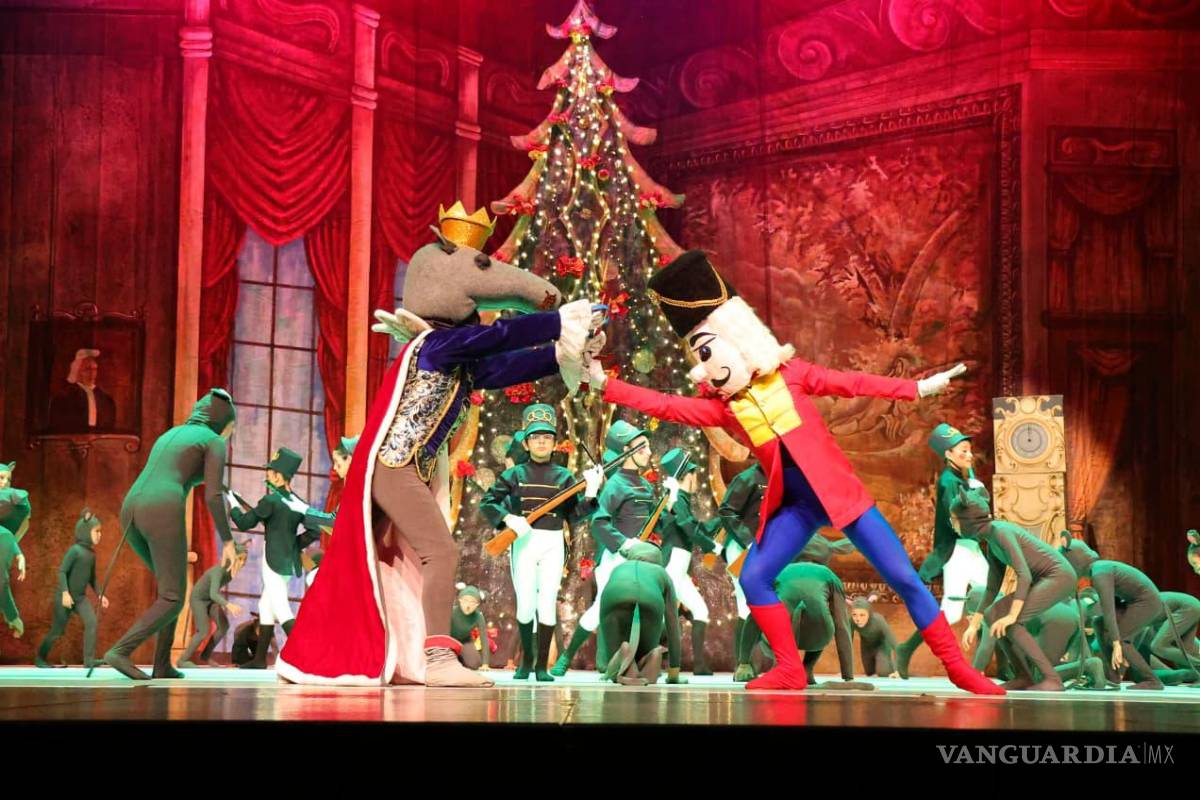 Presentación de ‘El Cascanueces’ conquista al público saltillense en su edición 2025