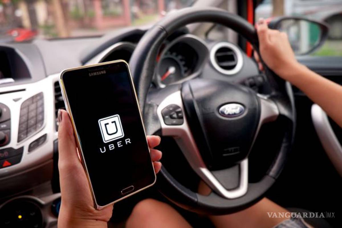 Más de 50% de los viajes en Uber se paga en efectivo