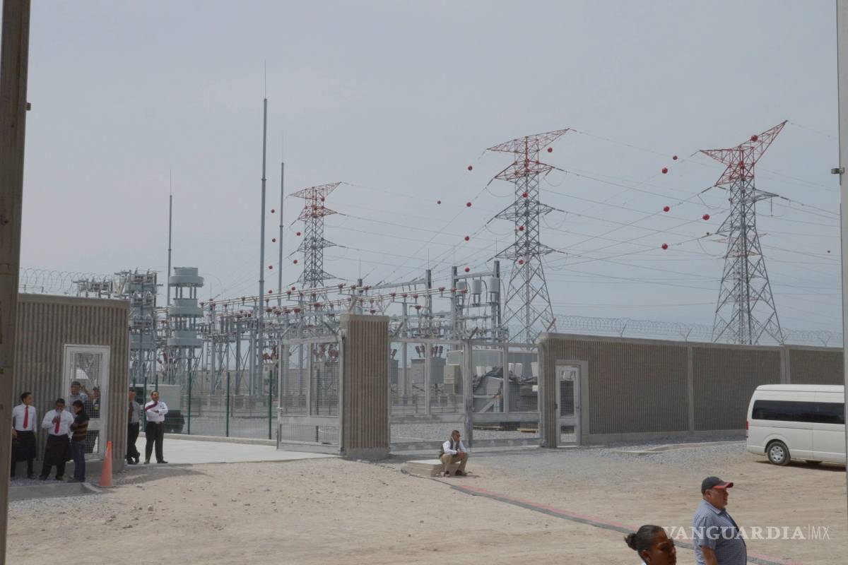 $!Enrique Peña Nieto inaugura Parque Eólico Peñoles en Coahuila