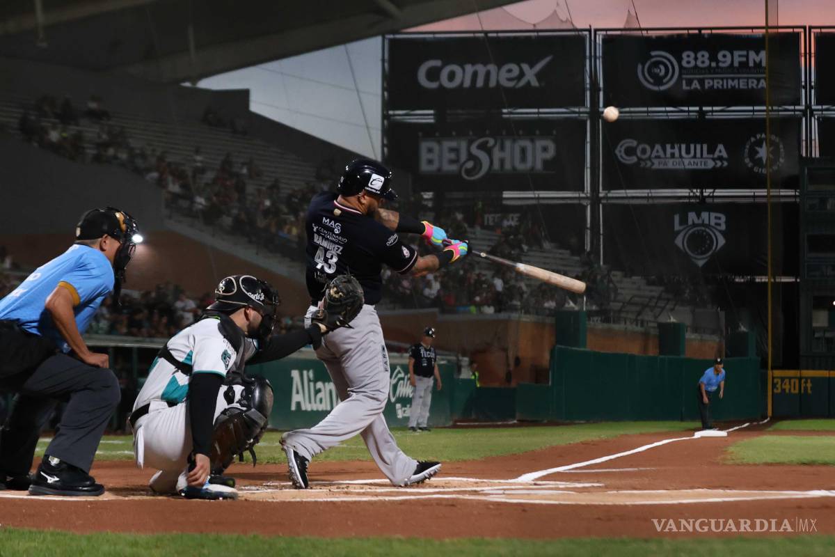 $!La serie continúa este sábado en el Estadio Francisco I. Madero con Saraperos buscando recuperarse en la recta final rumbo a playoffs.