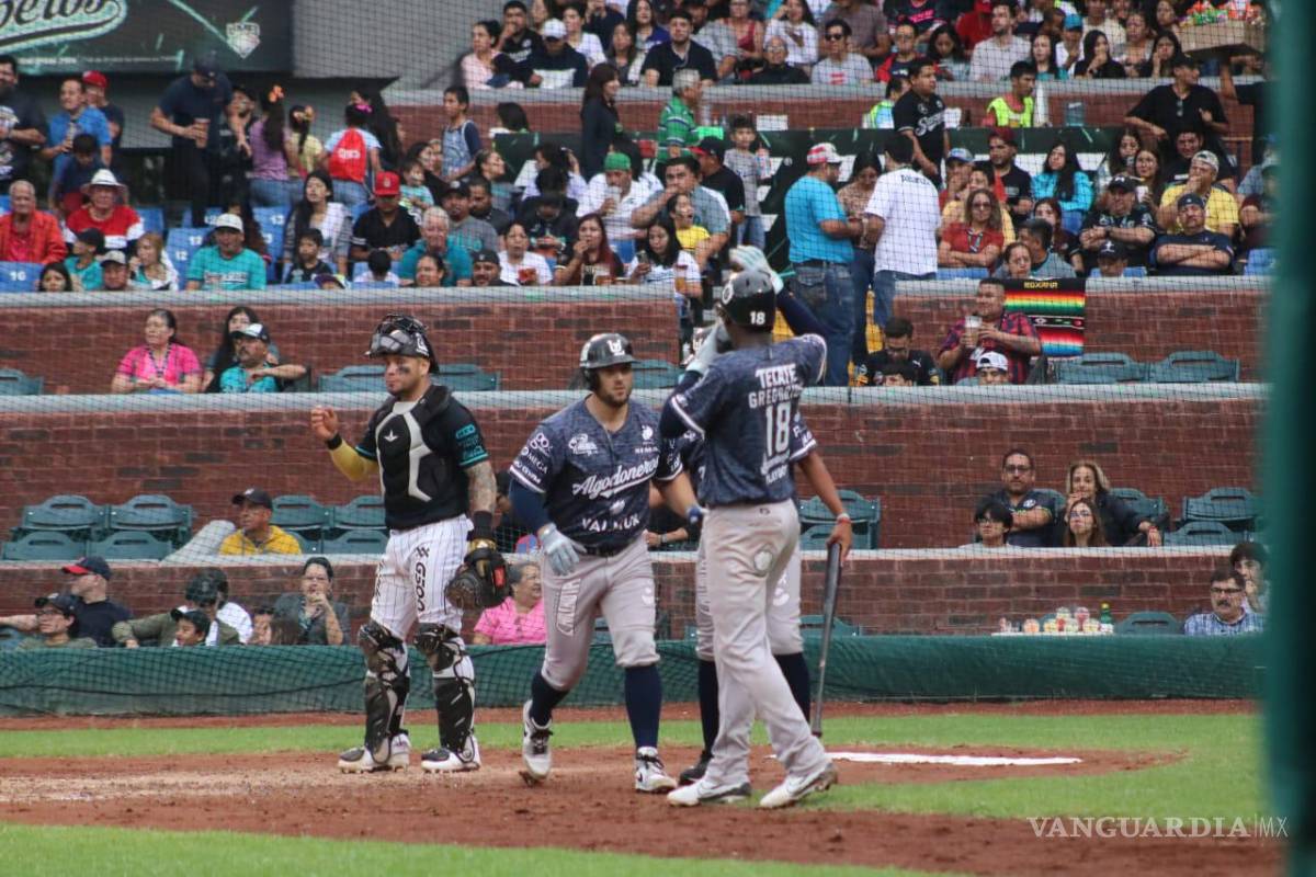 $!La Nave Verde no pudo salvarse de perder la serie ante Algodoneros de Unión Laguna y están firmando una desastrosa temporada.