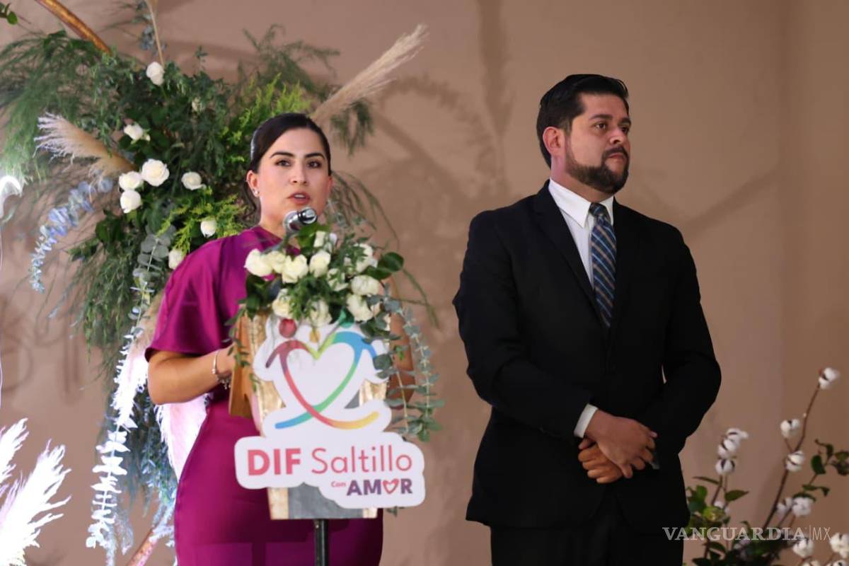 $!Familiares y amigos acompañaron a los contrayentes en una ceremonia llena de emoción, simbolizando el inicio de una nueva etapa de vida.