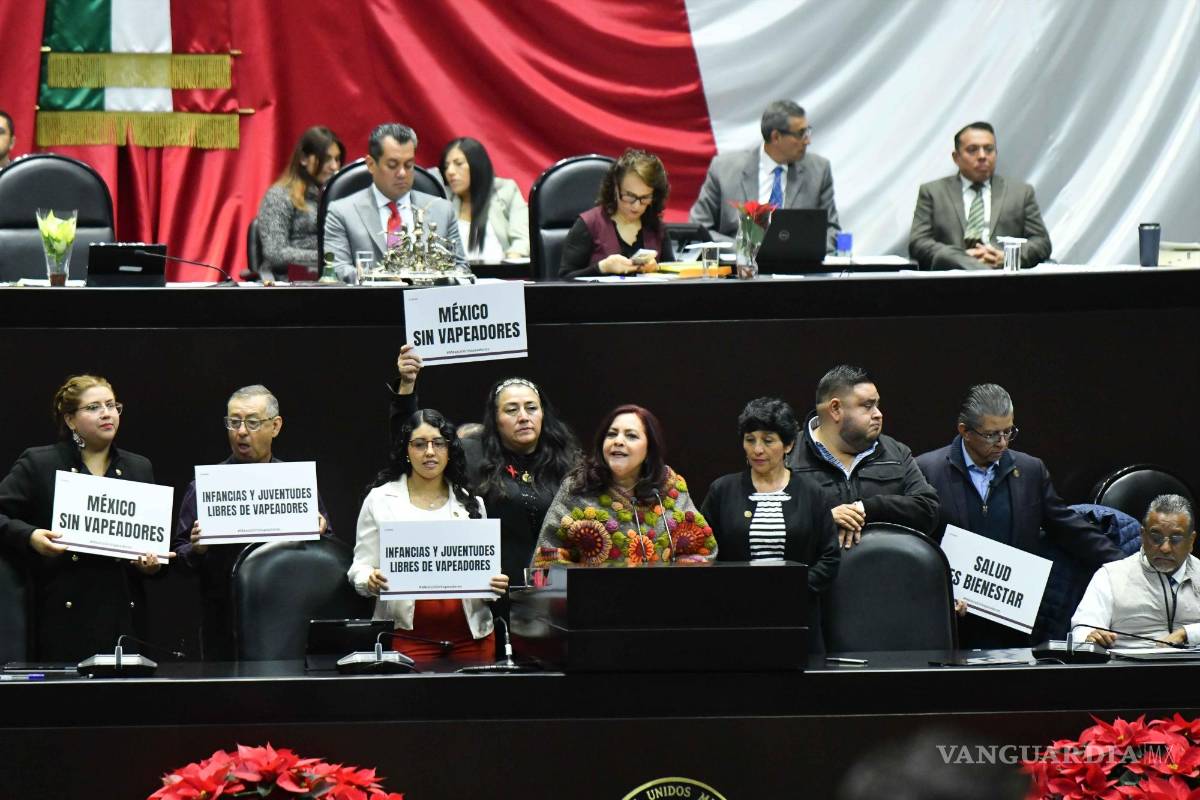 $!Durante la sesión de ayer en la Cámara de Diputados se prohibió en la Constitución el uso y distribución de estas drogas sintéticas.