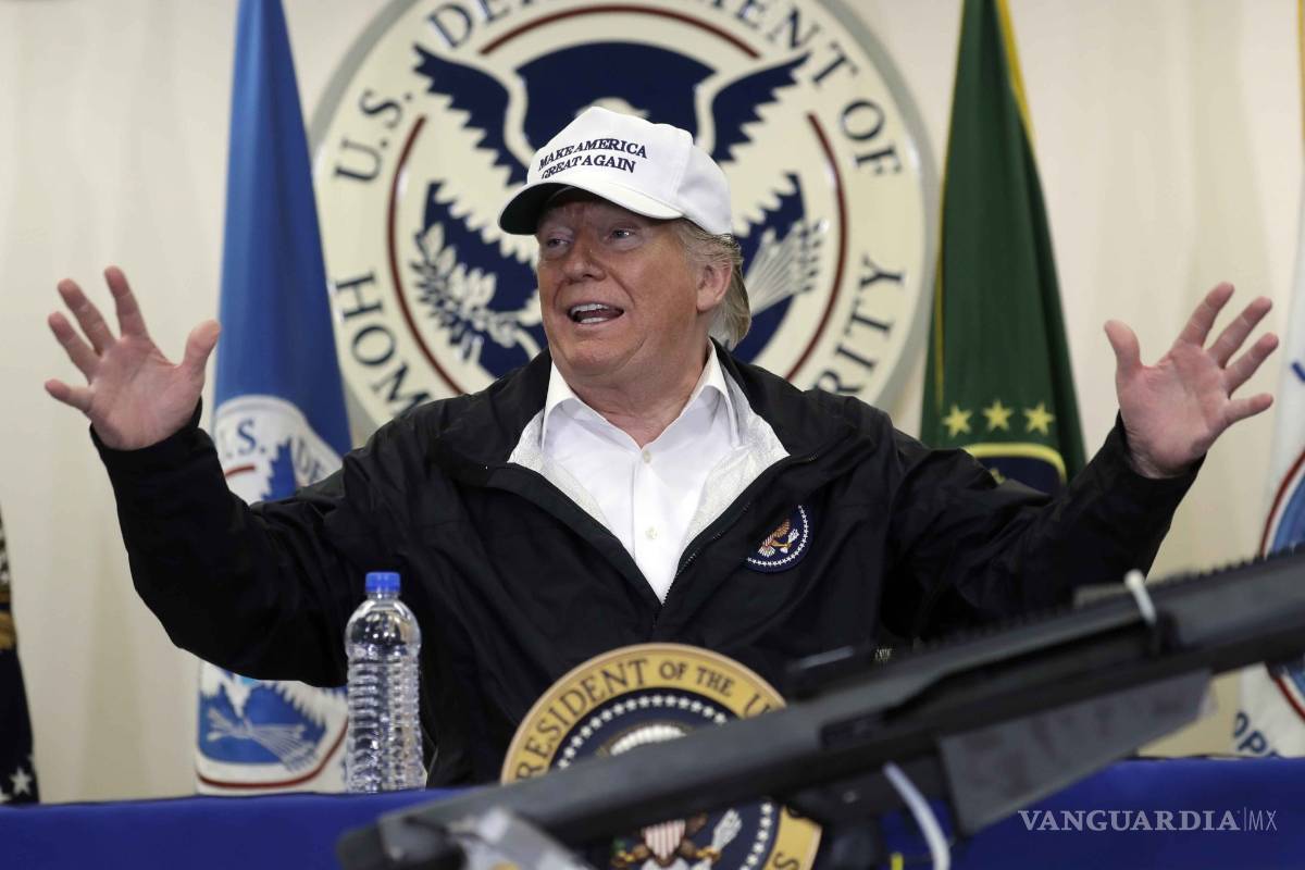 “México pagará por el muro, no digo que me dará un cheque, pero pagará”: Donald Trump en la frontera