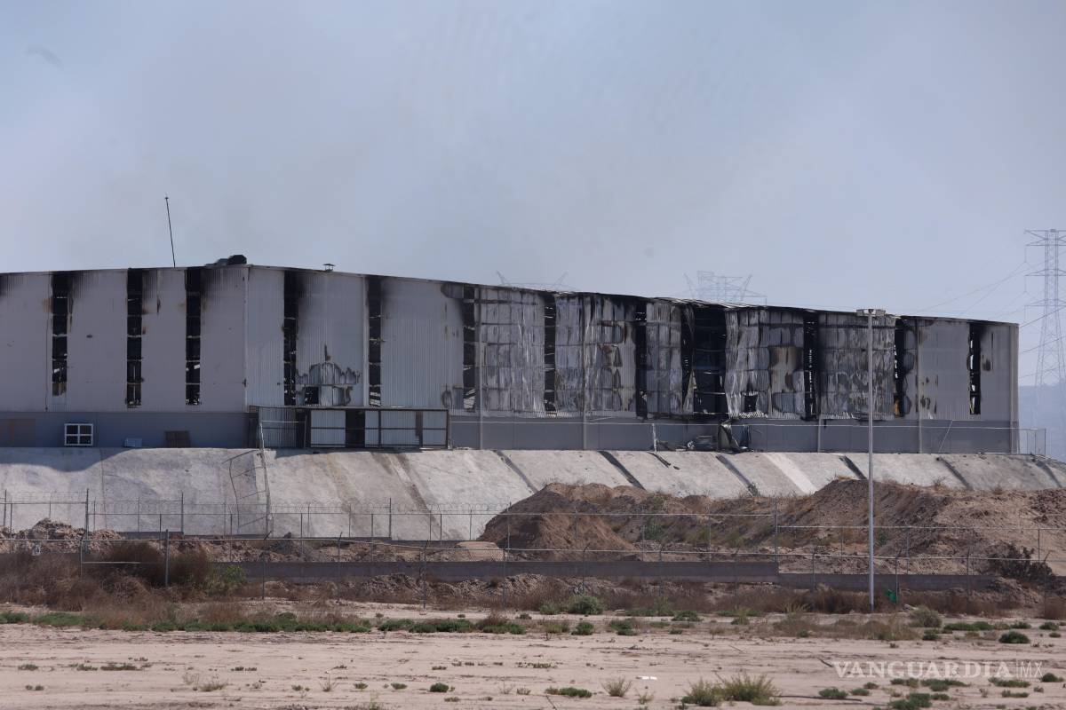 Ramos Arizpe: Analizan situación de más de 2 mil trabajadores que laboraban en la planta de Daimay, consumida por el fuego