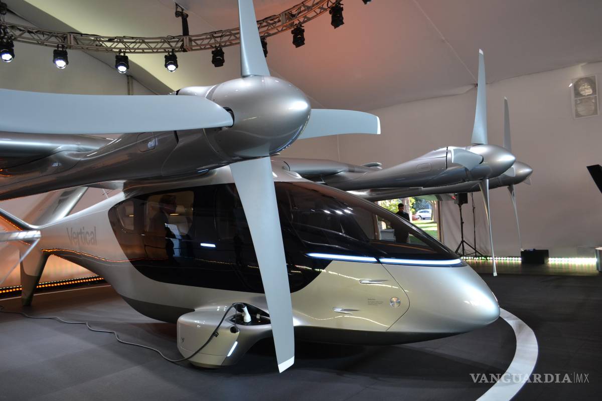 $!Fotografía del detalle de un taxi volador eléctrico de la compañía Vertical Aerospace expuesto en Miami Beach, Florida.