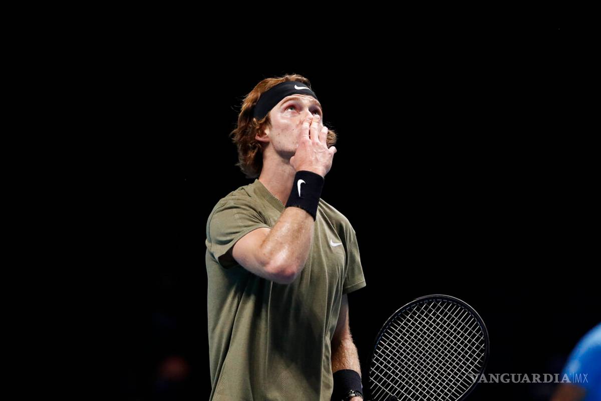 Andrey Rublev sorprende a Dominic Thiem