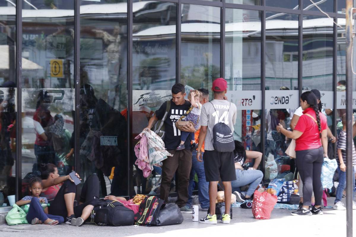 $!Salud de Coahuila y Secretaría de Bienestar dispuso 15 mil biológicos para migrantes.