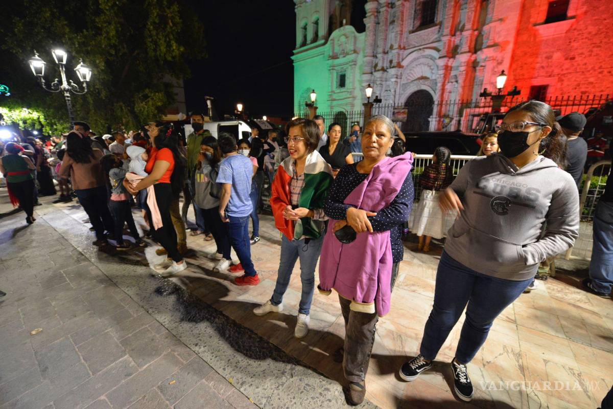 $!La ceremonia del Grito de Independencia se lleva a cabo en el primer cuadro de la ciudad en el centro histórico de la capital