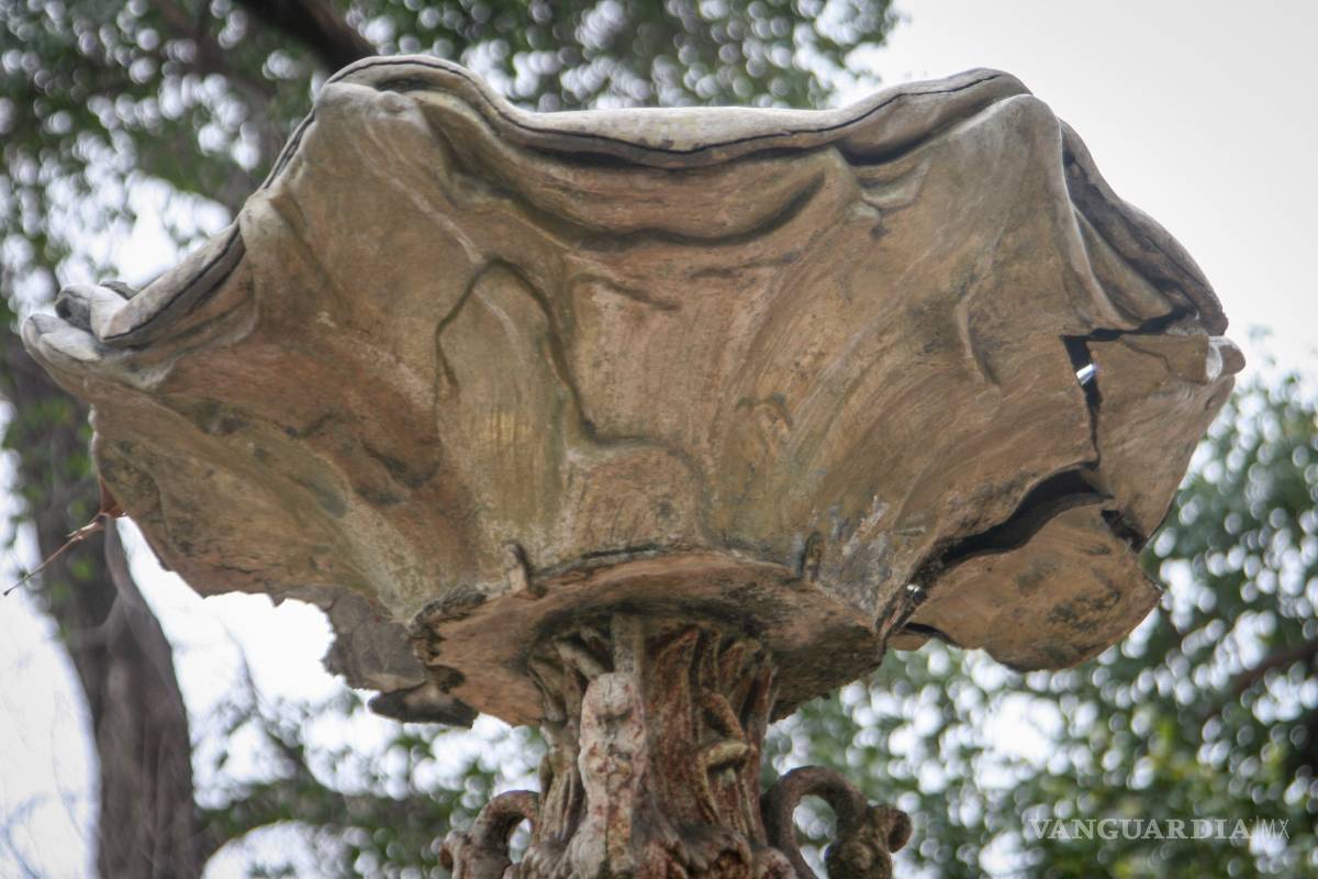 $!En el abandono la Fuente del Fauno de la Alameda de Saltillo