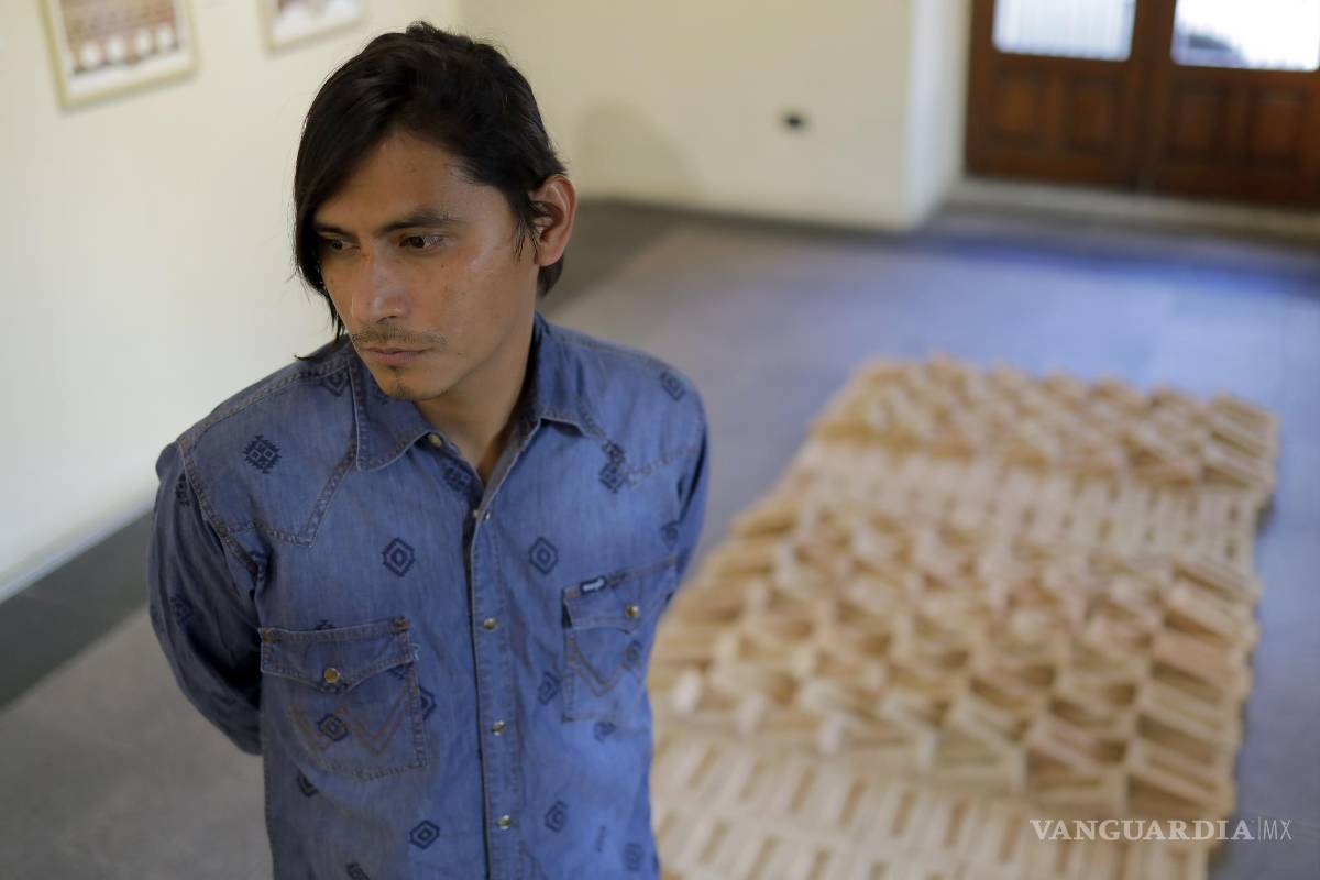 Vinicio Fabila busca en la arquitectura y lo textil un pasaje a la memoria