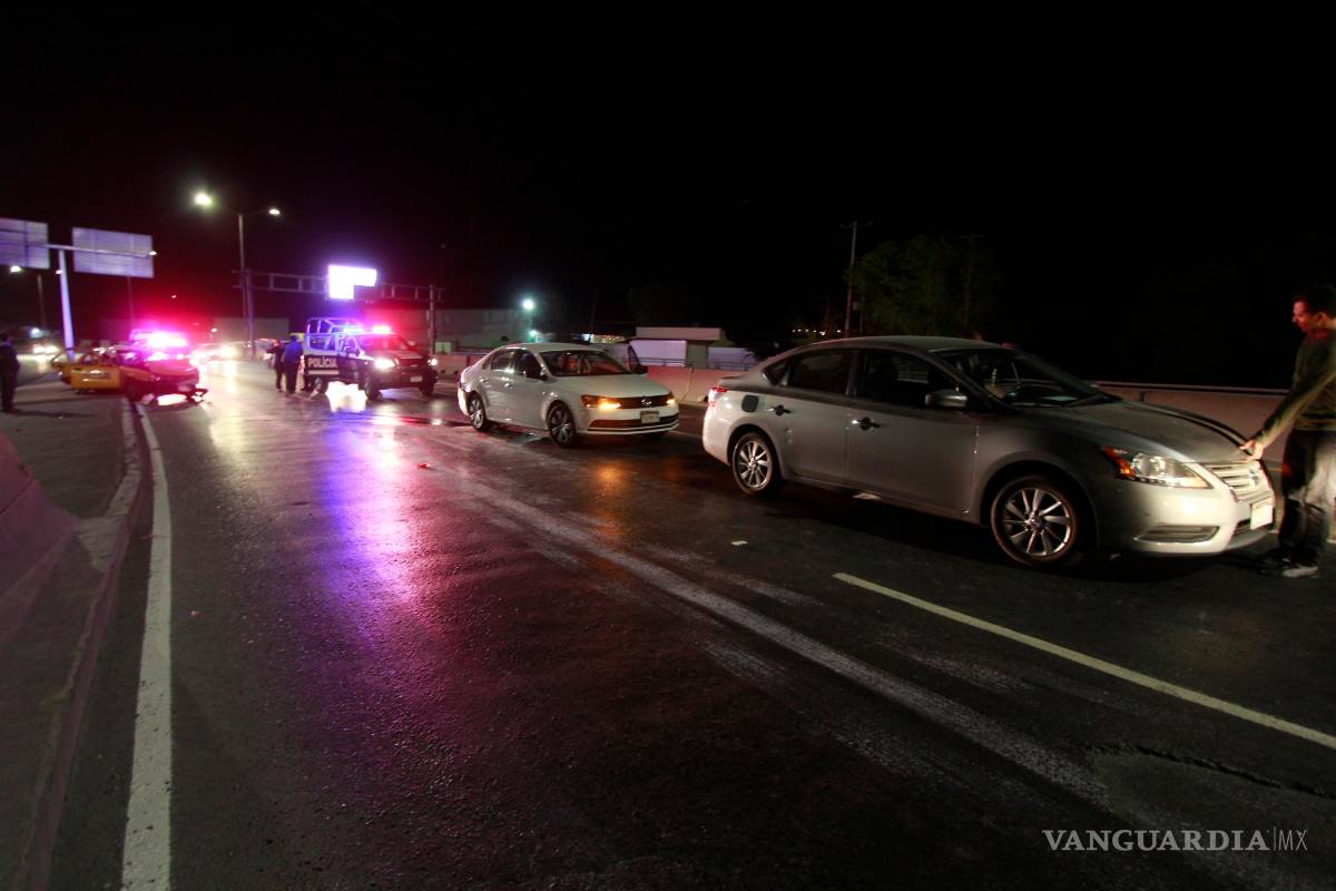 Choque múltiple en periférico de Saltillo deja una lesionada