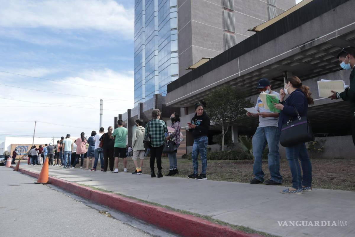 Se ‘cae’ plataforma Paga Fácil para pago de placas; usuarios saturan sistema
