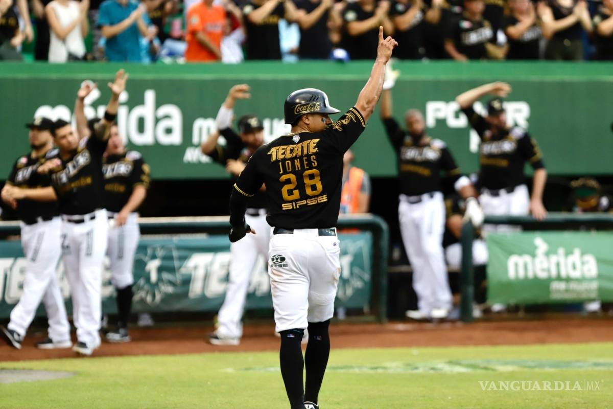 $!César Valdez lanza una joyita de pitcheo y los Leones están a uno del título