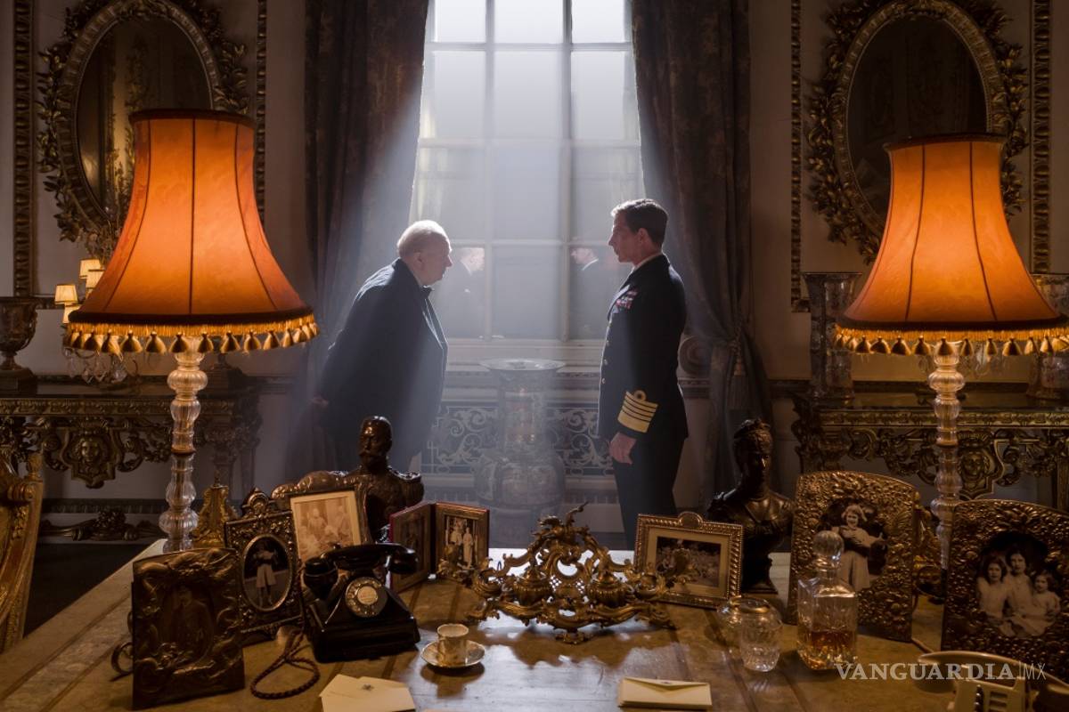 Ben Mendelsohn da vida a Jorge VI en "Darkest Hour”