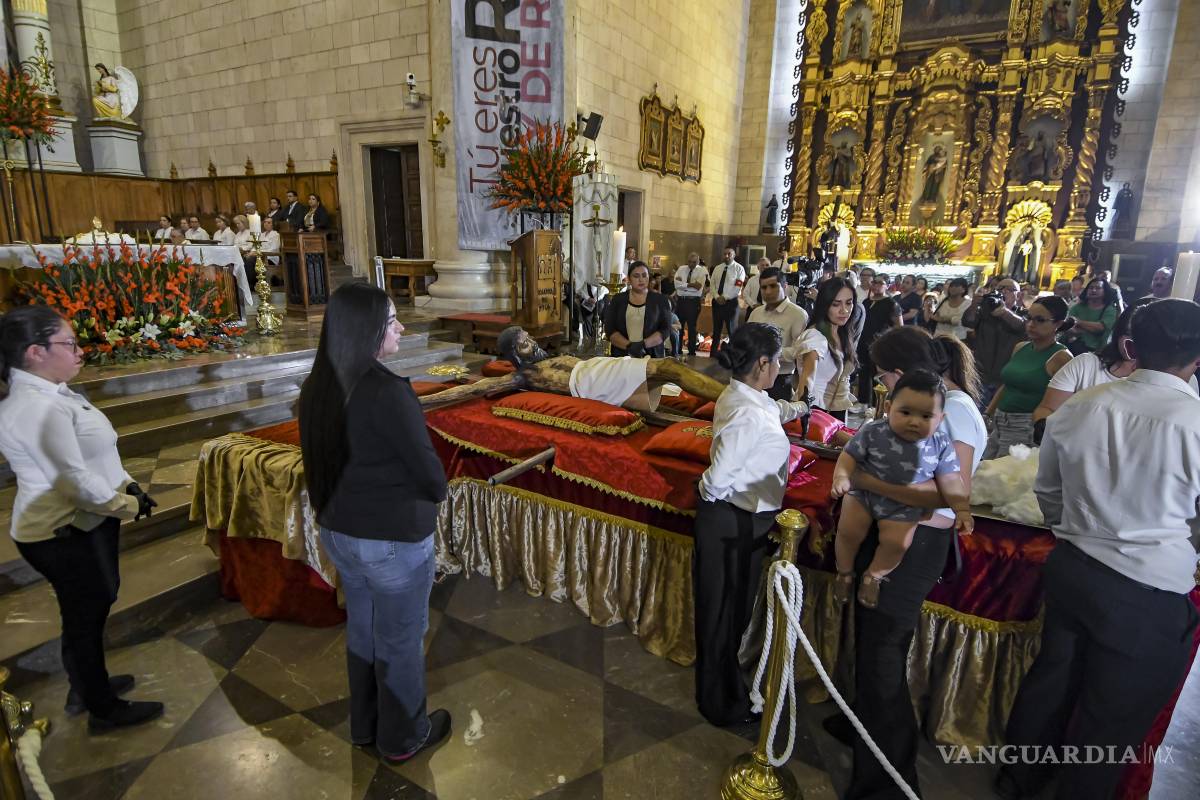 $!Según la tradición, el Santo Cristo llegó a Saltillo de manera providencial y permaneció en la ciudad por voluntad divina.