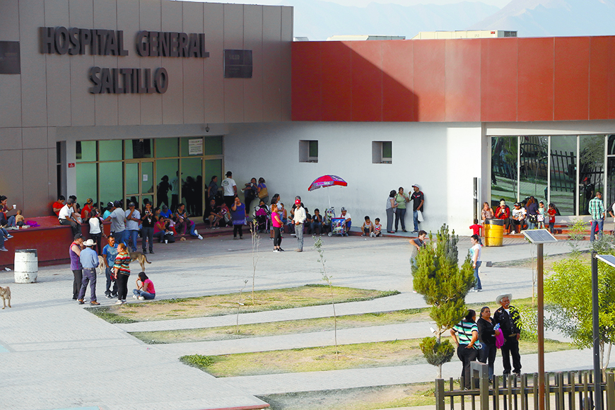Ingresa mujer al Hospital General de Saltillo con diagnóstico de dengue y muere por coronavirus, denuncia familia