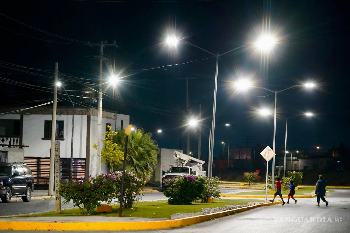 $!La inversión en el alumbrado público fue de 320 mil pesos.