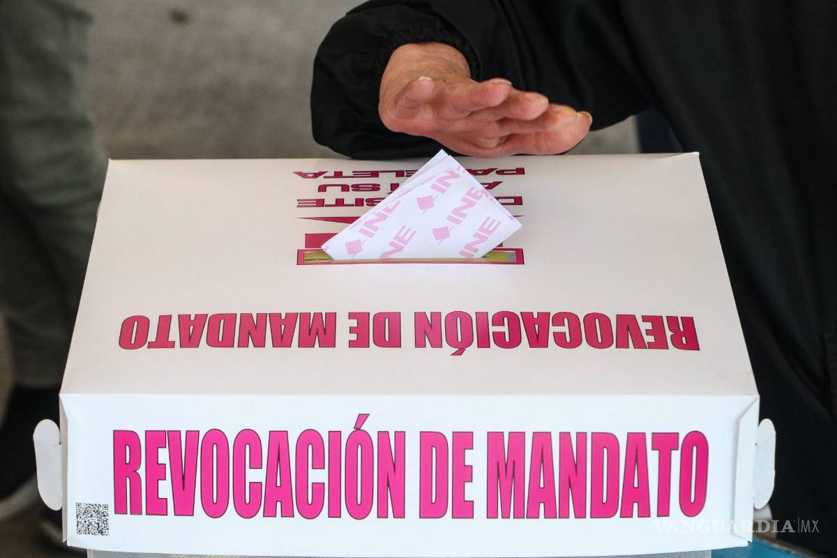 AMLO se queda; 90% apoya permanencia: encuesta