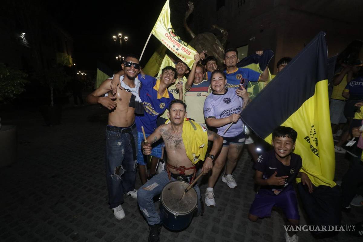 $!Los aficionados saltillenses festejaron en grande.