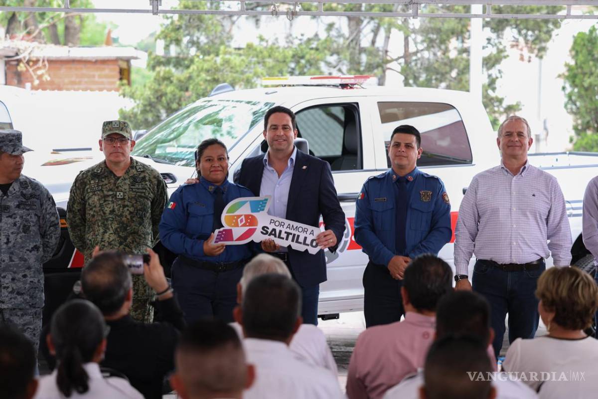 $!Los 186 elementos de Bomberos y Protección Civil recibieron además un bono económico como reconocimiento a su labor diaria en favor de la ciudadanía.