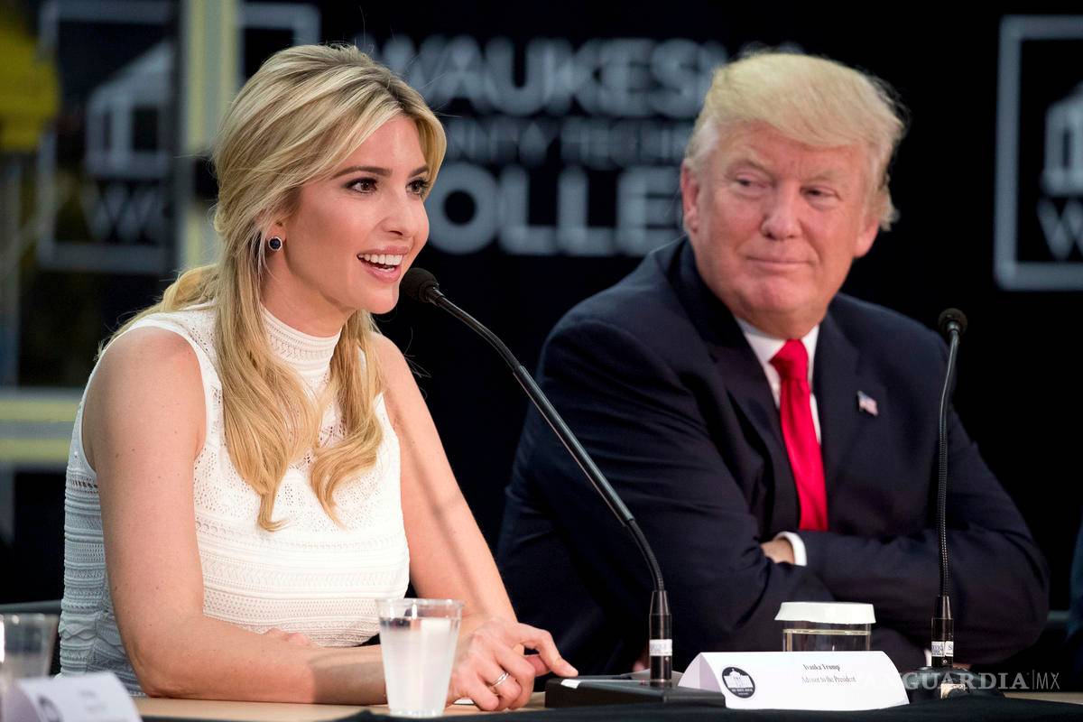 Apoya Ivanka Trump armar a profesores en las escuelas de EU