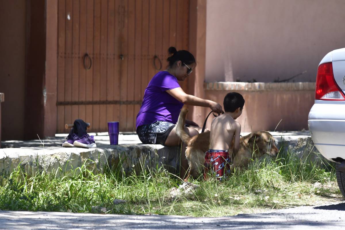 $!Saltillenses retan al coronavirus; se van de 'fiesta' a San Antonio de las Alazanas