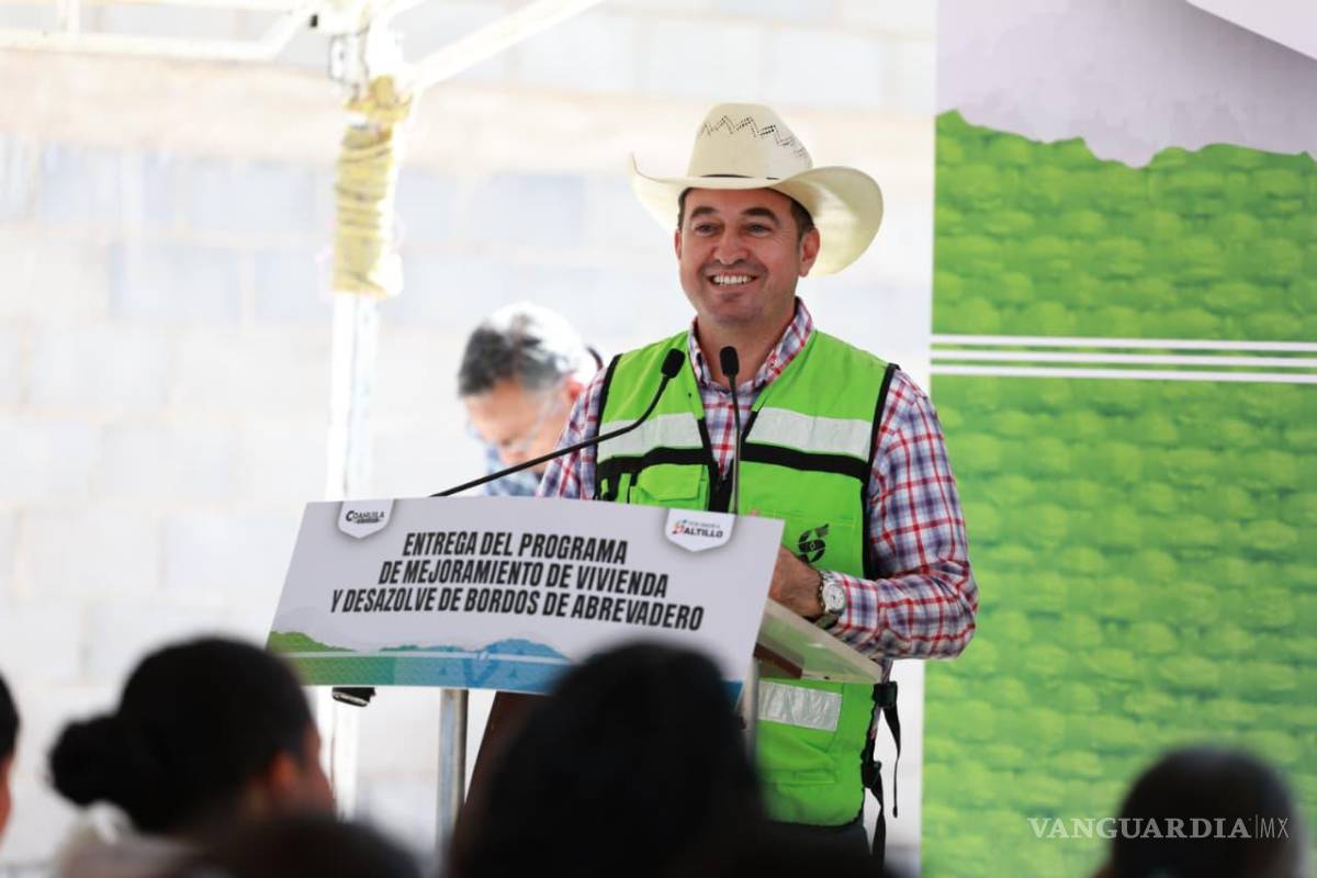 $!El director de Desarrollo Rural, Diego Fuentes Aguirre, detalla los apoyos otorgados este año al campo, entre ellos semillas, fertilizante, suplementos alimenticios y ganado para impulsar la productividad de más de 2 mil 500 productores.