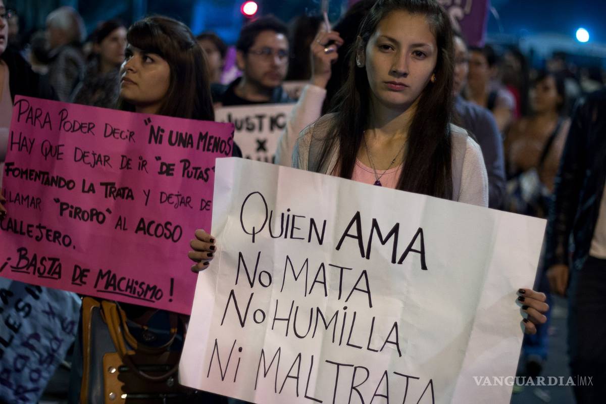 Mujeres mexicanas se unen a la convocatoria de un paro mundial