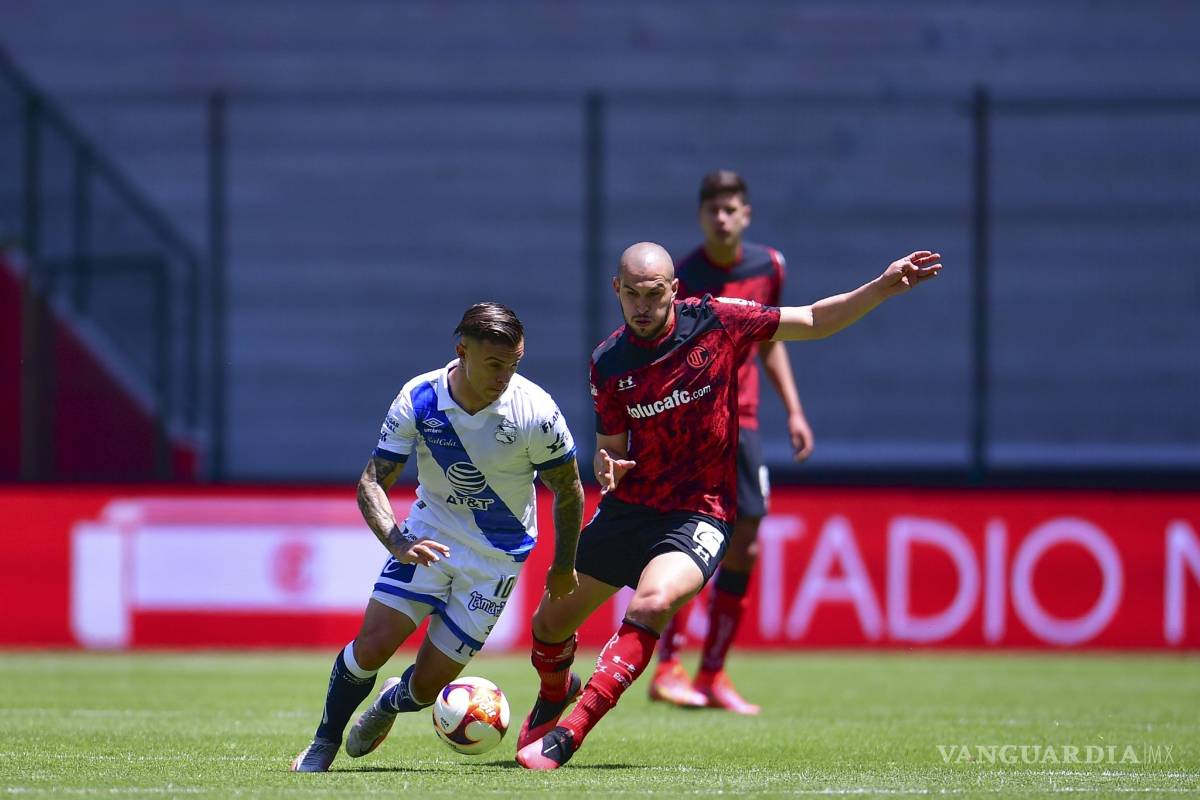 $!Toluca y Puebla empatan en partidazo en el 'infierno'