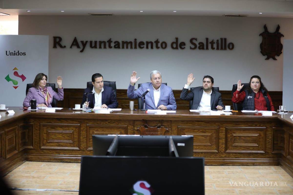 $!Tras el incumplimiento presentado ante la Comisión de Movilidad y Transporte del pago de refrendo por 3 años consecutivos de concesiones de la ruta Anáhuac, se le fue cancelada la concesión, determinó el Cabildo.
