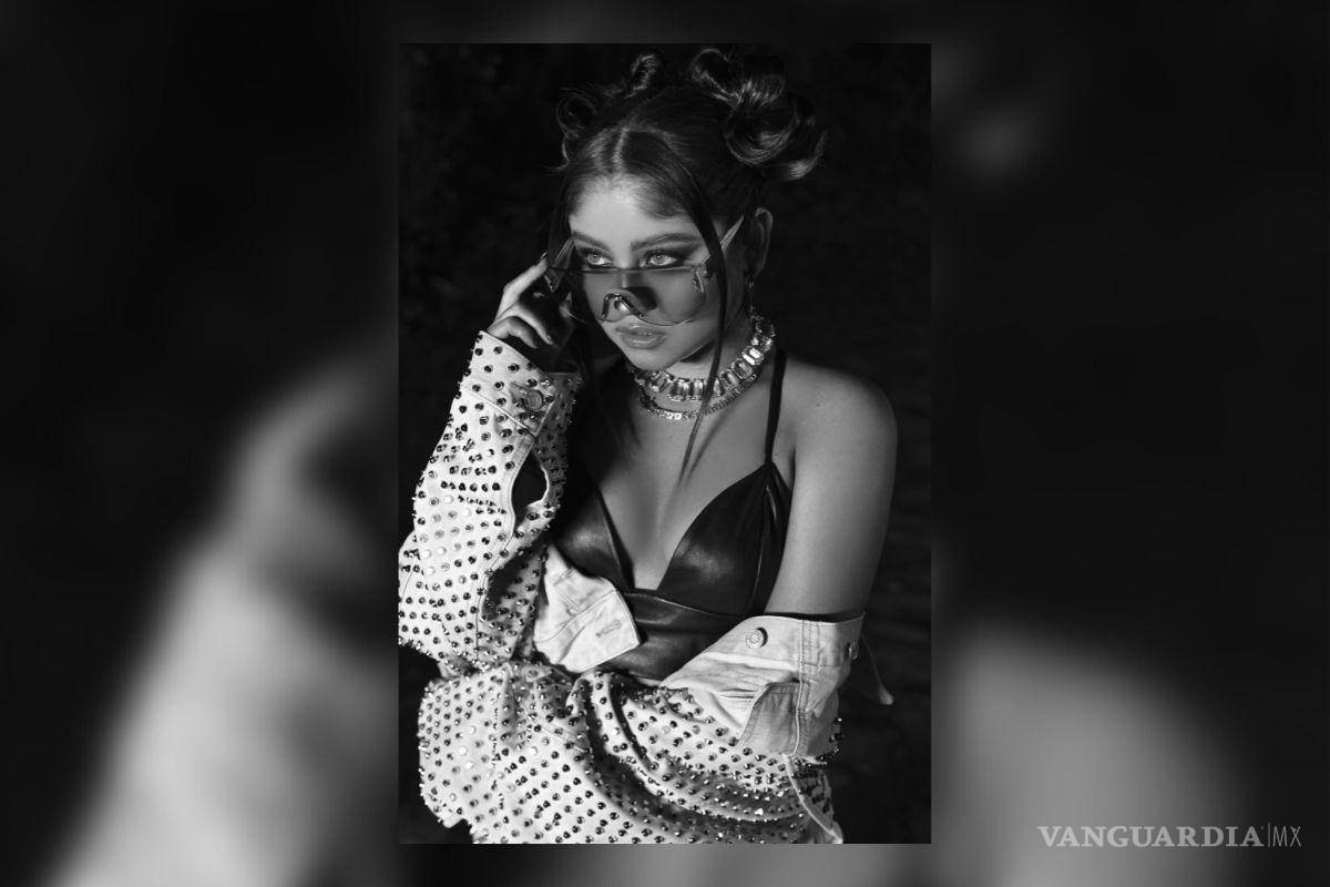 $!Con tan solo 22 años, Karol Sevilla agradece la oportunidad que le han dado otras estrellas para interpretar sus temas y llegar a nuevos públicos.