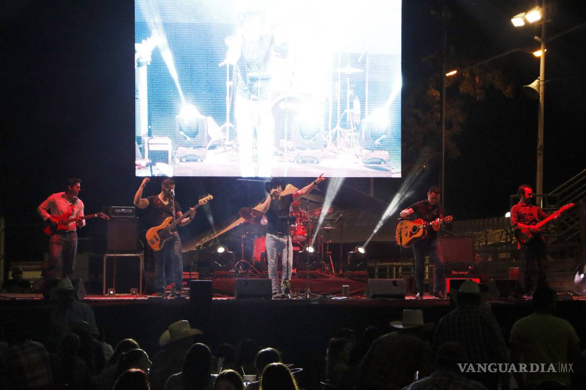 $!Se armó la fiesta country en Saltillo