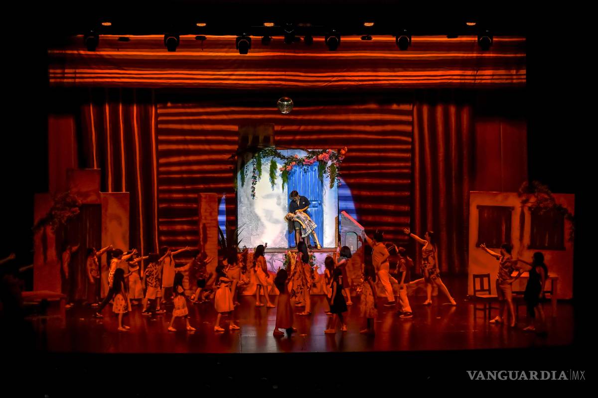 $!‘Mamma Mía’ conquista el Teatro Fernando Soler con talento de la Academia Broadway Saltillo