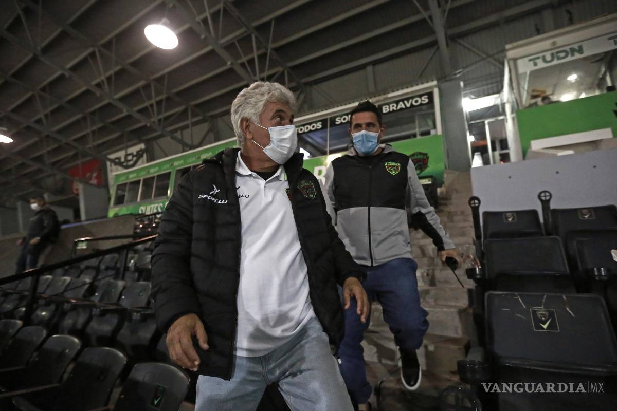 Tuca pide que equipos ‘tomen en serio’ al COVID-19