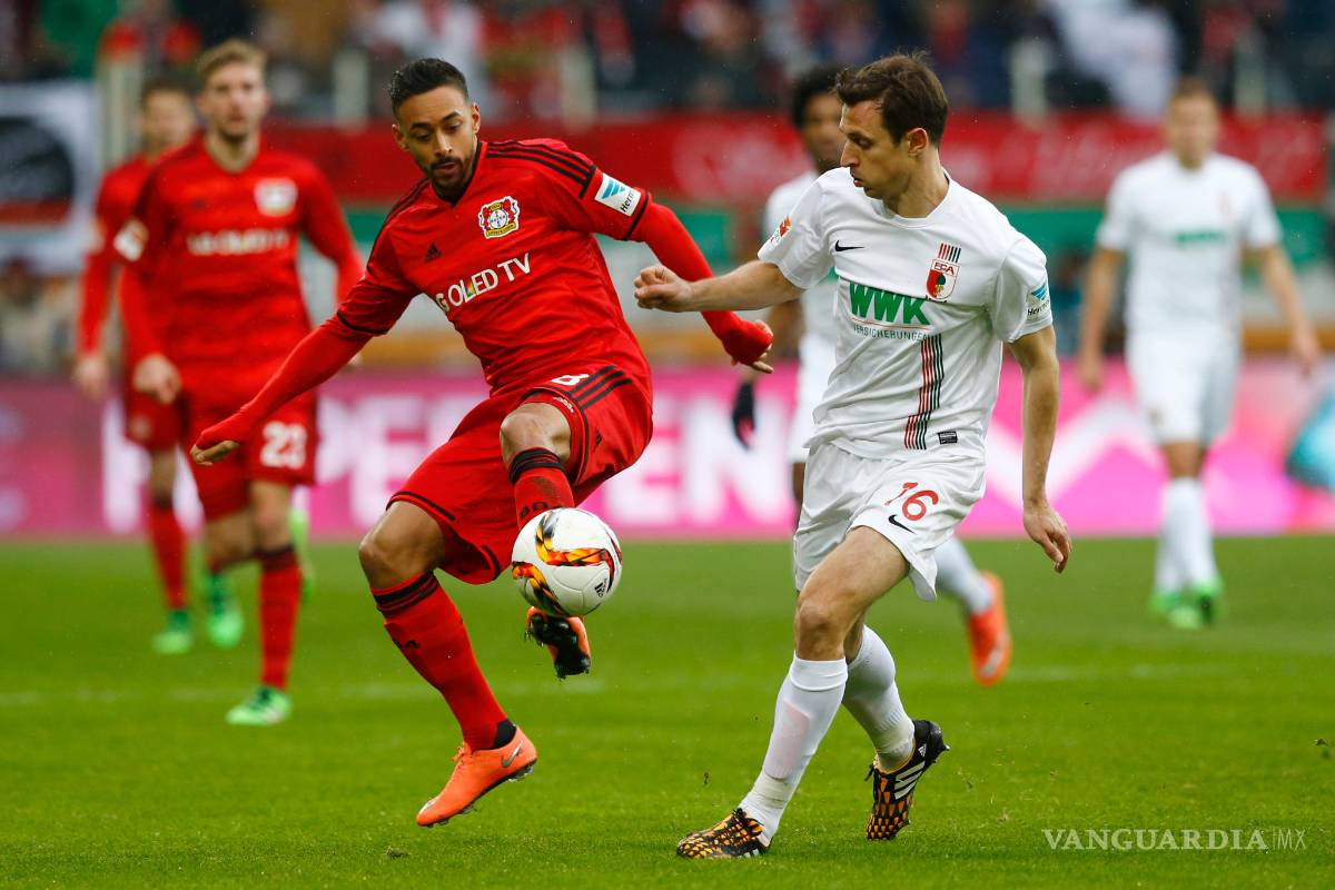 Sin Chicharito, Leverkusen rescata empate 3-3 ante Augsburgo