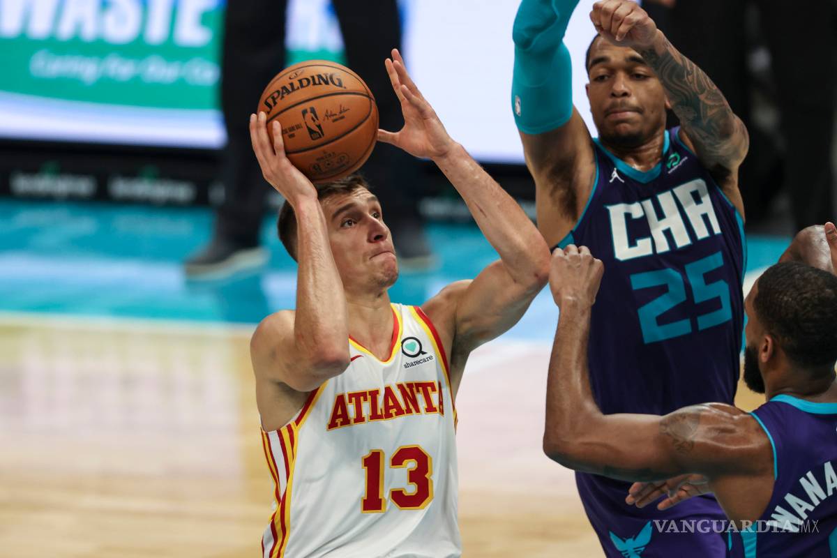 Hawks vuelan en Charlotte