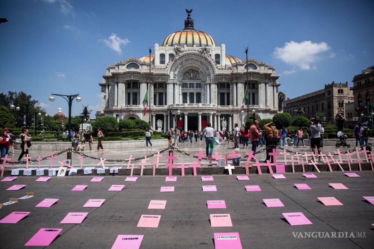 $!La realidad, afirmó Luz Estrada, es que el dato de que 11 mujeres son asesinadas al día “sigue vigente”, ya que “en México se asesinan más de 3,000 mujeres al año”.