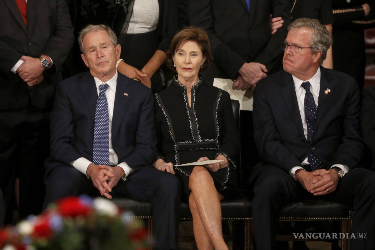$!El Capitolio de EU abraza los restos del expresidente de EU George H. W. Bush (Fotogalería)